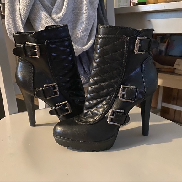 Nine West Shoes - Nine West black stiletto boots size 7